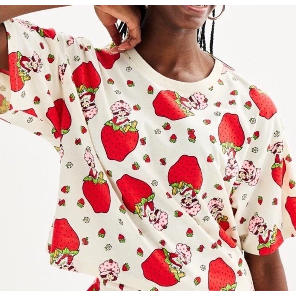 Cream Strawberry Print Short Sleeve Tee